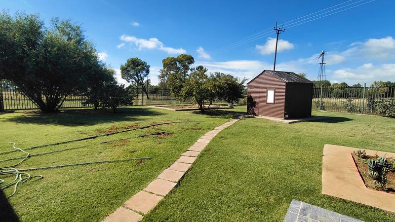 6 Bedroom Property for Sale in Ferreira Free State